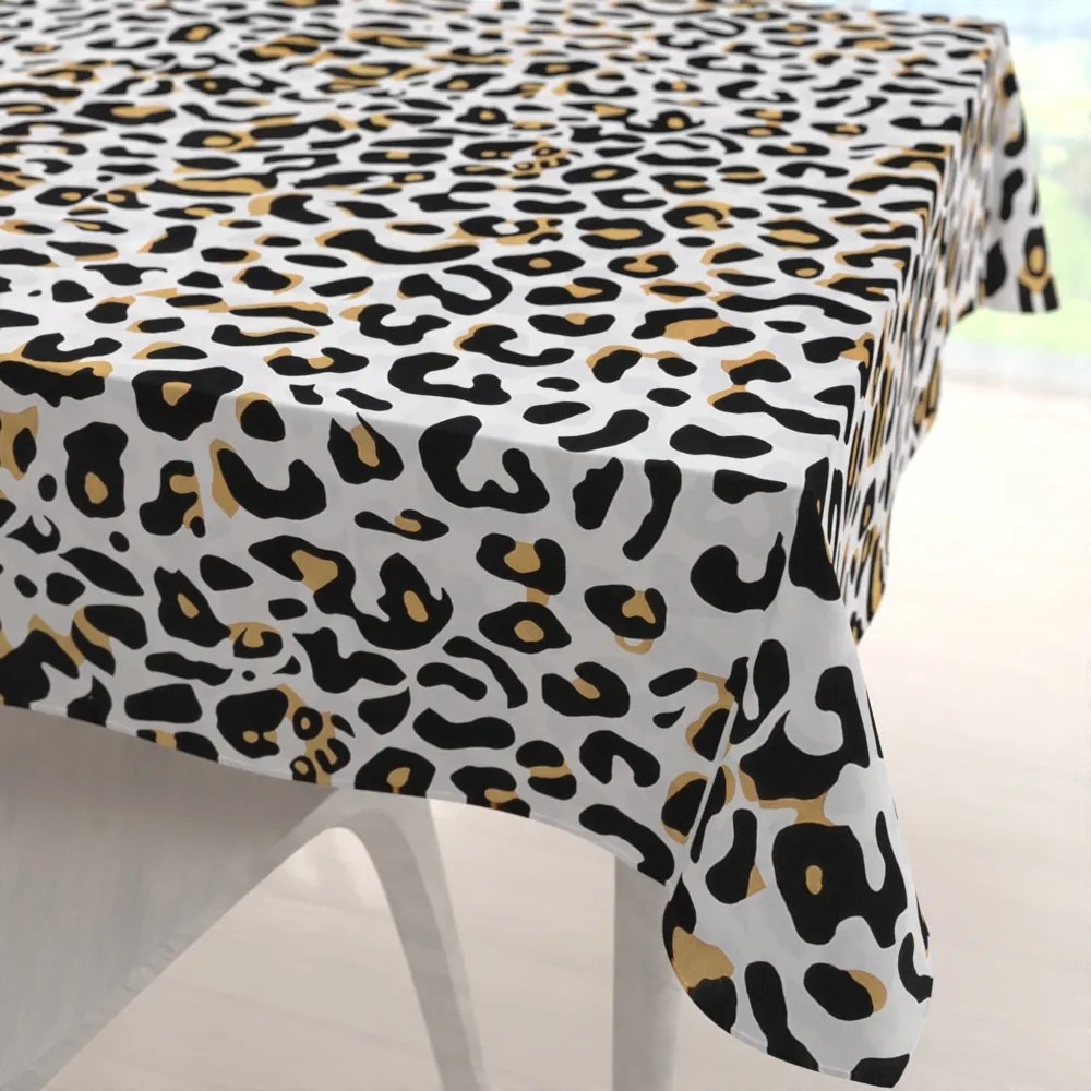 Biante Bavlnený štvorcový obrus Sandra SA-409 Leopardí vzor na bielom 90x90 cm