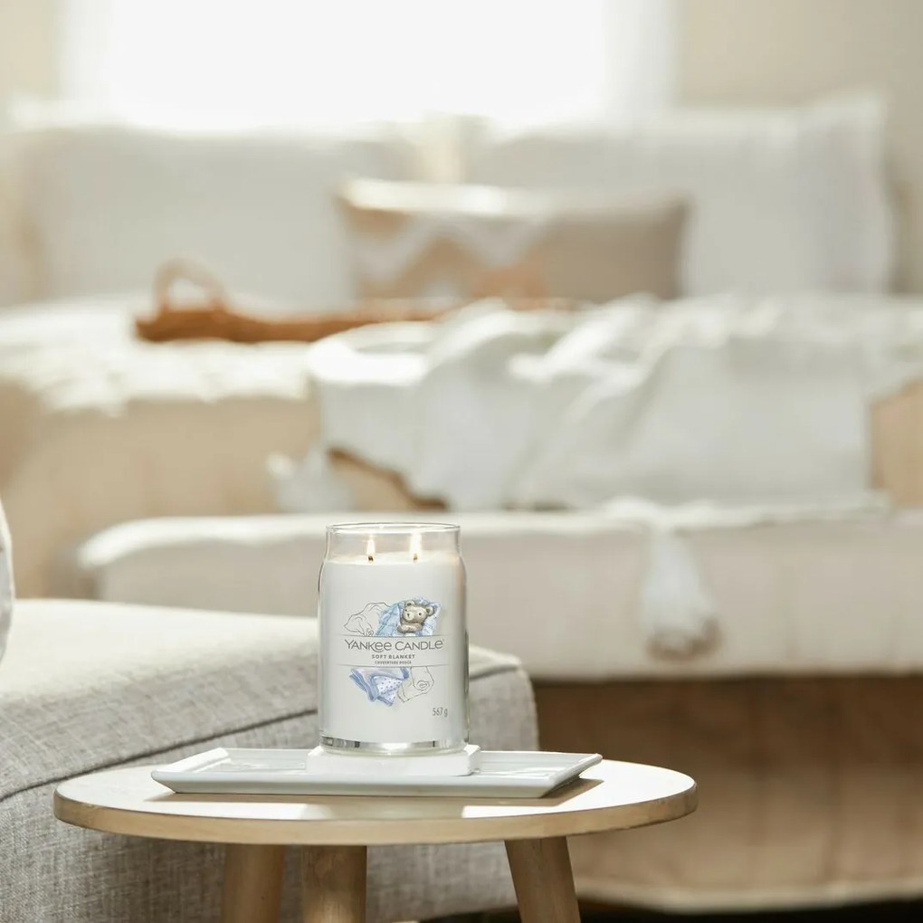 Yankee Candle Signature Soft Blanket Veľká vonnásviečka, 567 g, L