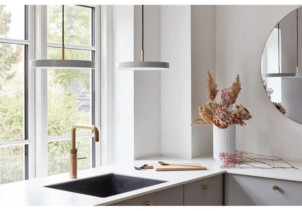 Svetlosivé LED závesné svietidlo s kovovým tienidlom ø 31 cm Asteria Mini – UMAGE