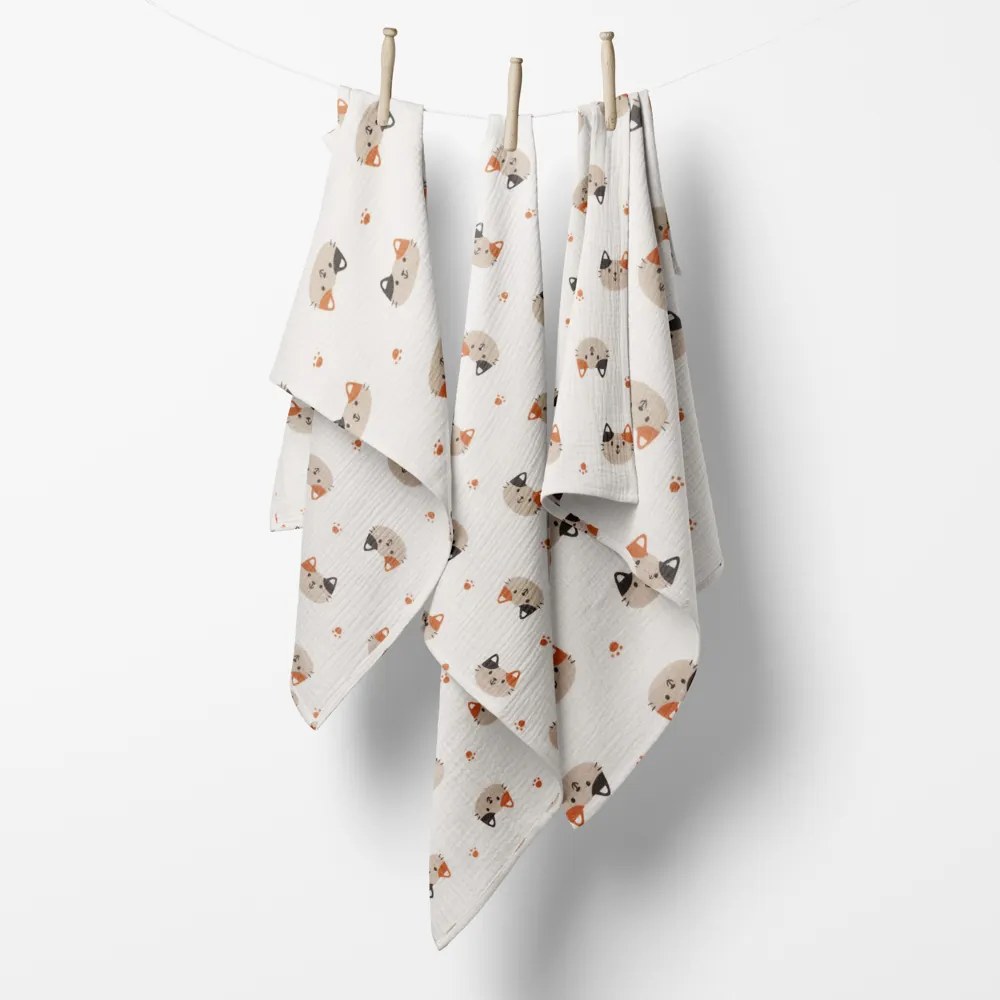 Biante Mušelínová plienka/dečka Nature MSN-061 Mačky na bielom - ZVÝHODNENÁ SADA 3 KS 120x120 cm - Sada 3 ks