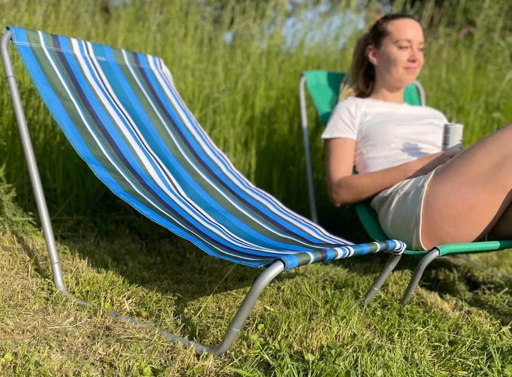 Modrobiele skladacie plážové lehátko SAND