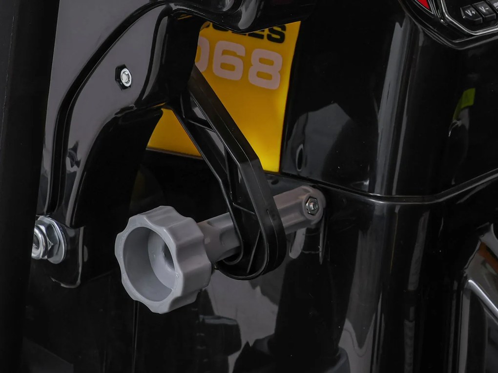 Ramiz MEGA Traktor D68 s prívesom žltý