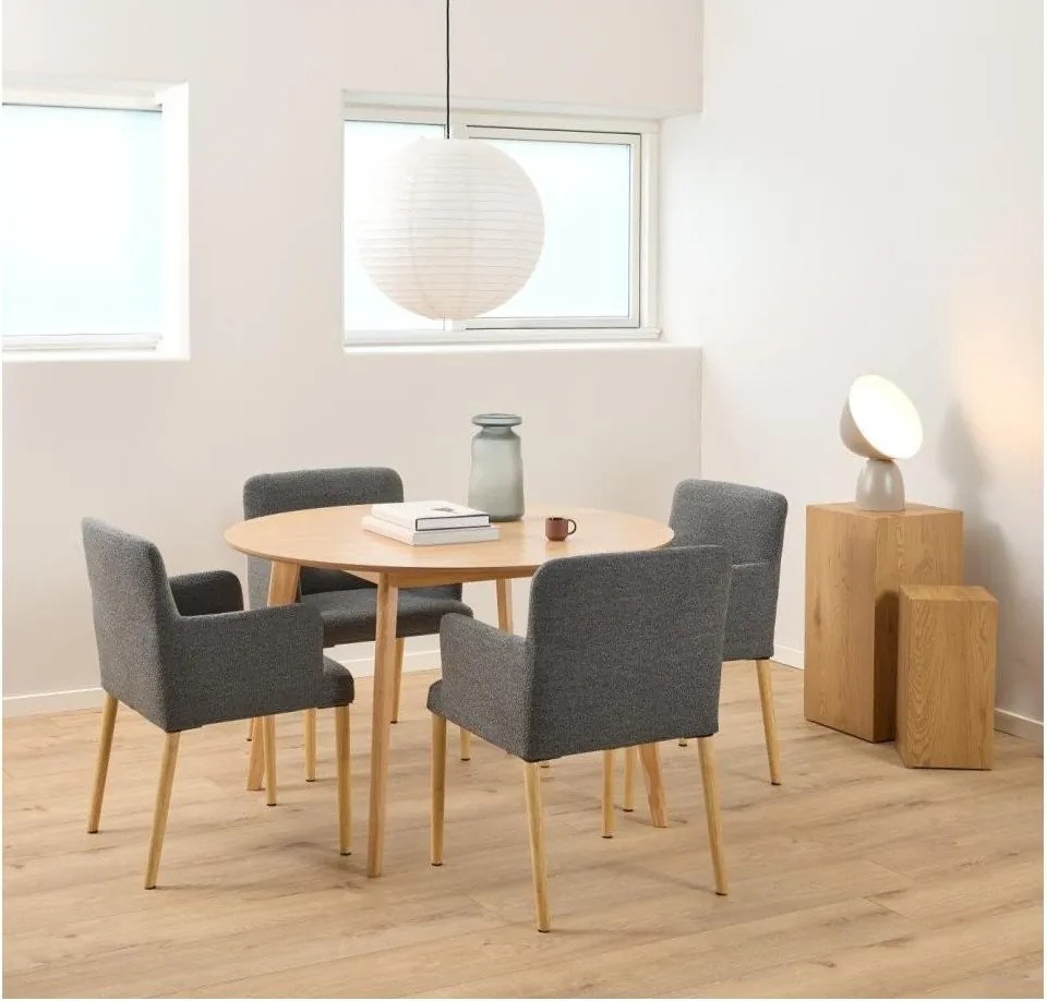 Sivé čalúnené jedálenské kreslo s podrúčkami Zoe – Actona