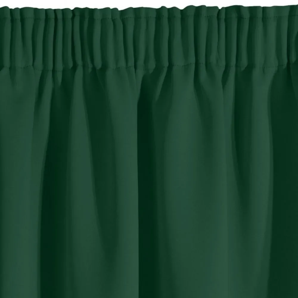 Zelený zatemňovací záves so zavesením na štipce 135 x 270 cm