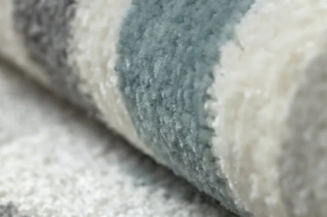 Koberec FUSION Shape 5711 biely / tmavozelený ovál