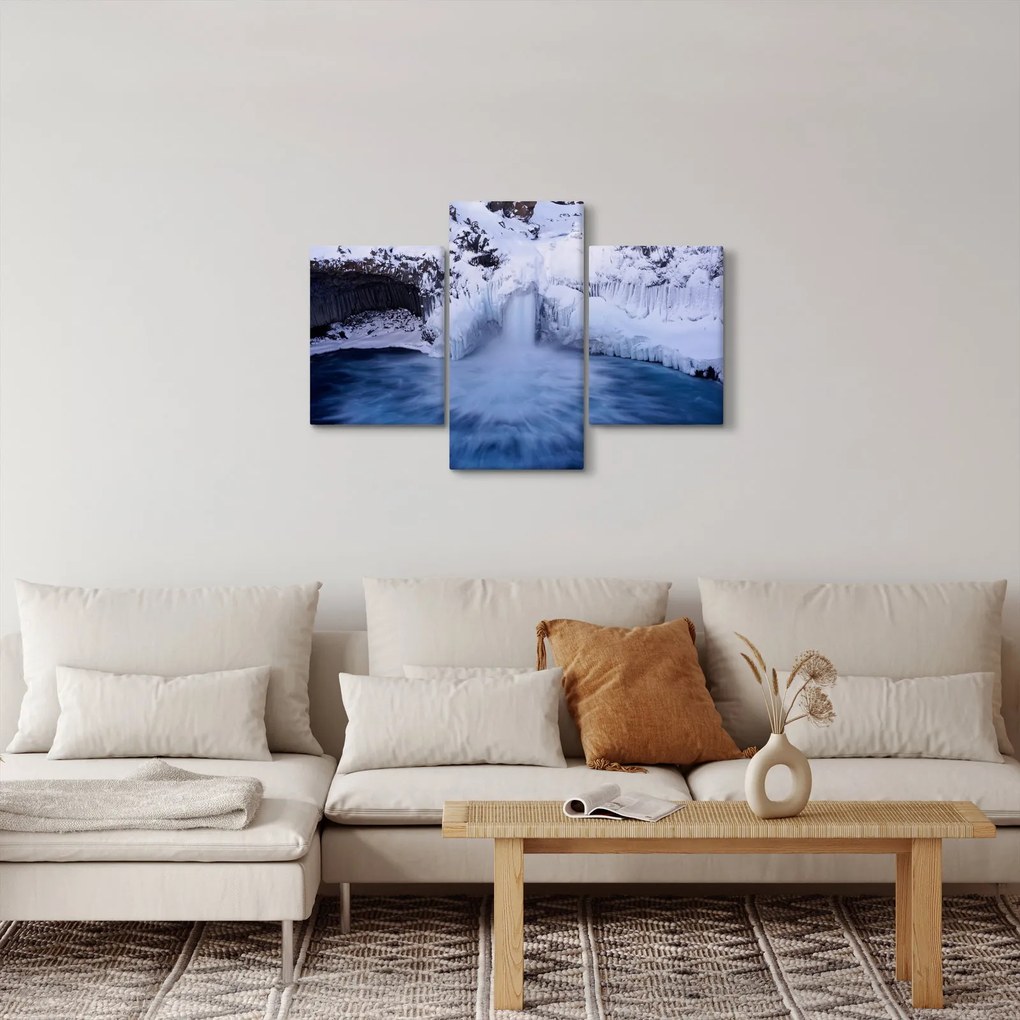 Obraz vodopádu v zime (90x60 cm)