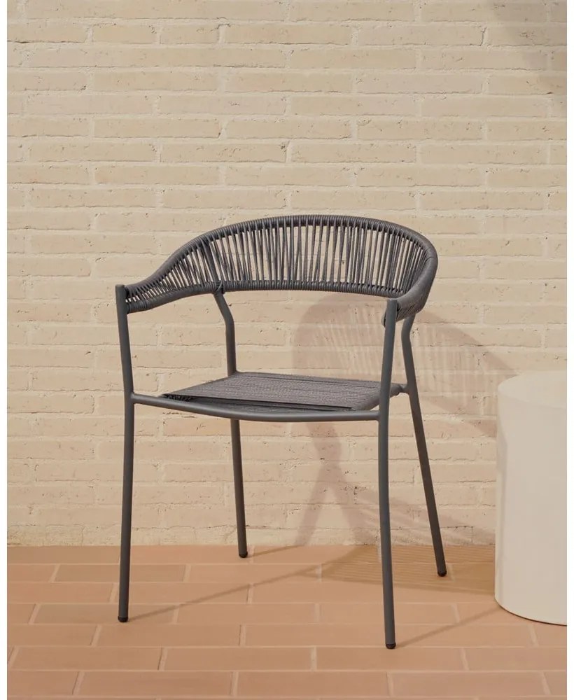 Sivé jedálenské stoličky z umelého ratanu v súprave 4 ks Futadera – Kave Home