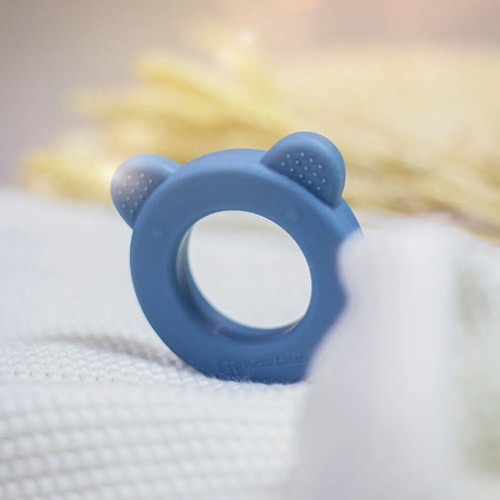 Hryzačka silikónová s hrkálkou Beary Petrol Blue 0m+