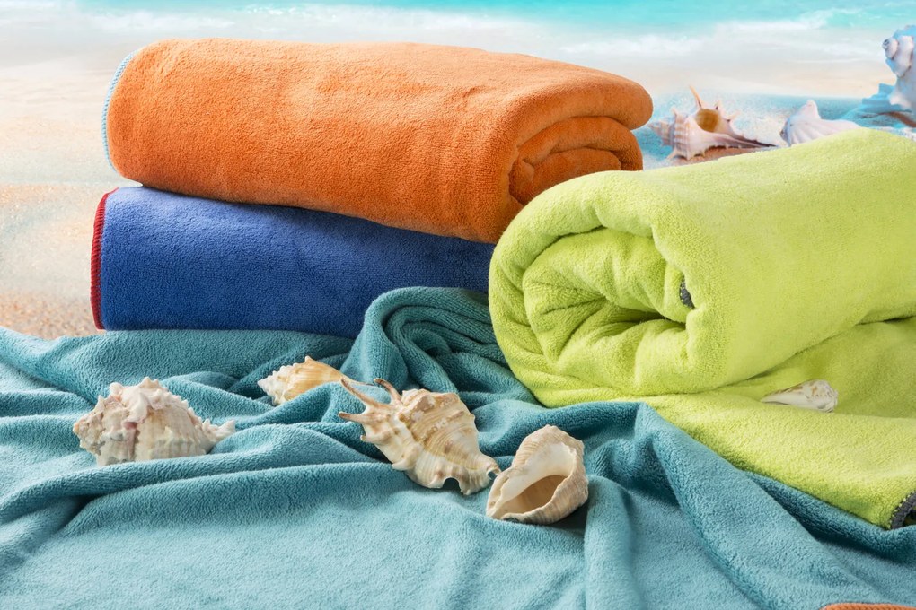 RÝCHLOSCHNÚCA PLÁŽOVÁ OSUŠKA Z MIKROVLÁKNA IGA 80X160 CM MODRÁ