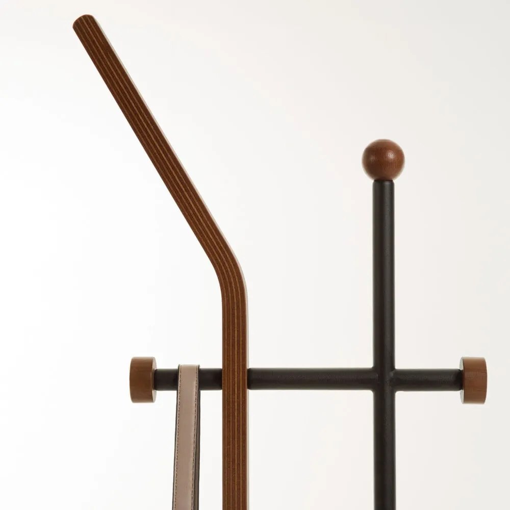 Vešiak v orechovom dekore Kave Home Magali