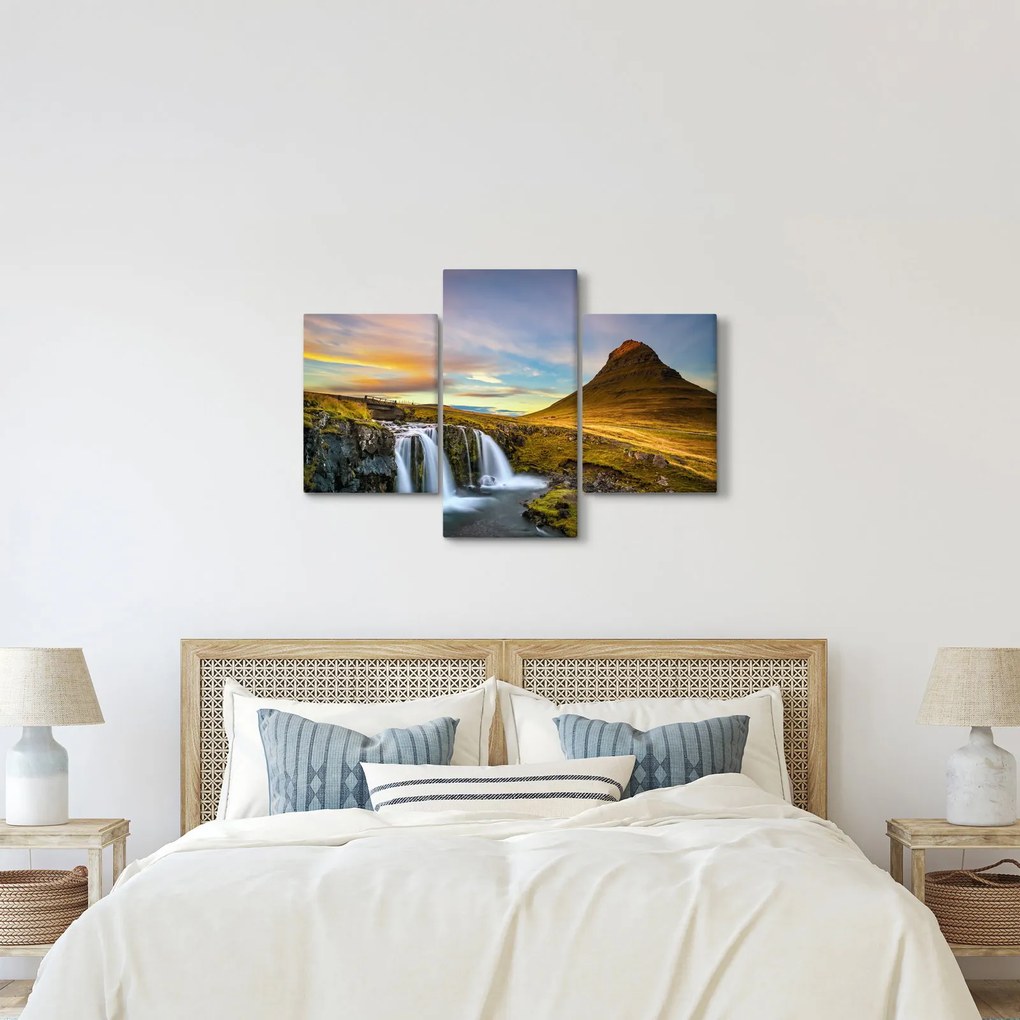 Obraz hory a vodopádov na Islande (90x60 cm)