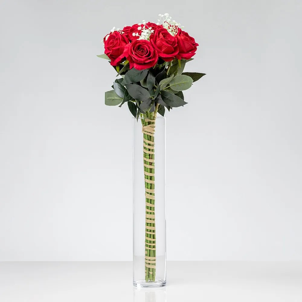 Kytica z dlhých ruží v červenej farbe