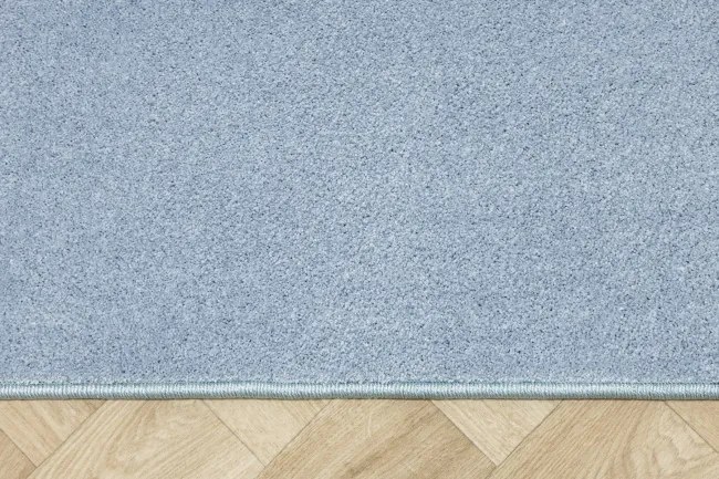 Metrážny koberec Saint-Tropez 418 svetlomodrý