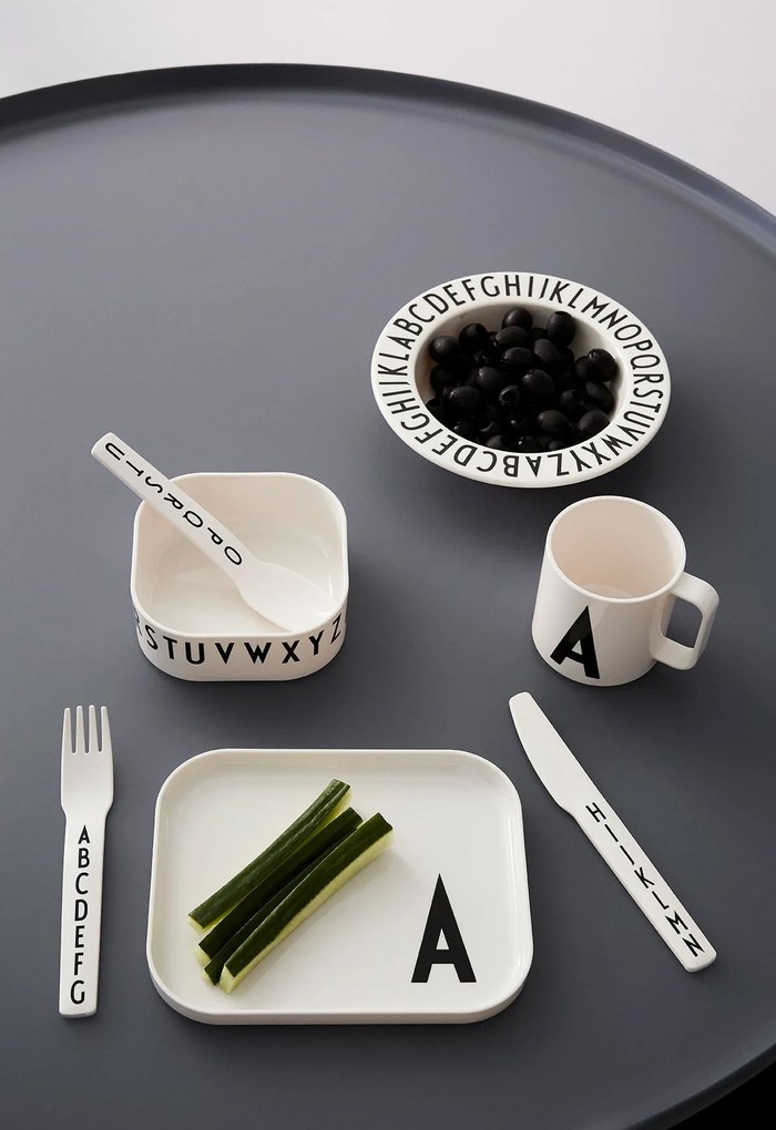 Darčekový kufrík s personalizovaným riadom pre deti DESIGN LETTERS - B