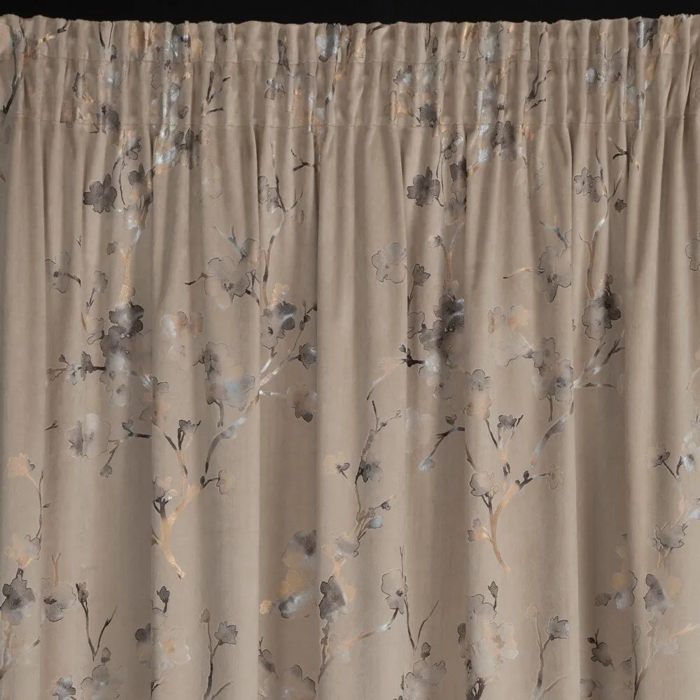 ZATEMŇOVACÍ ZÁVES NA PÁSKE SELENA 140X270 CM VZOROVANÁ