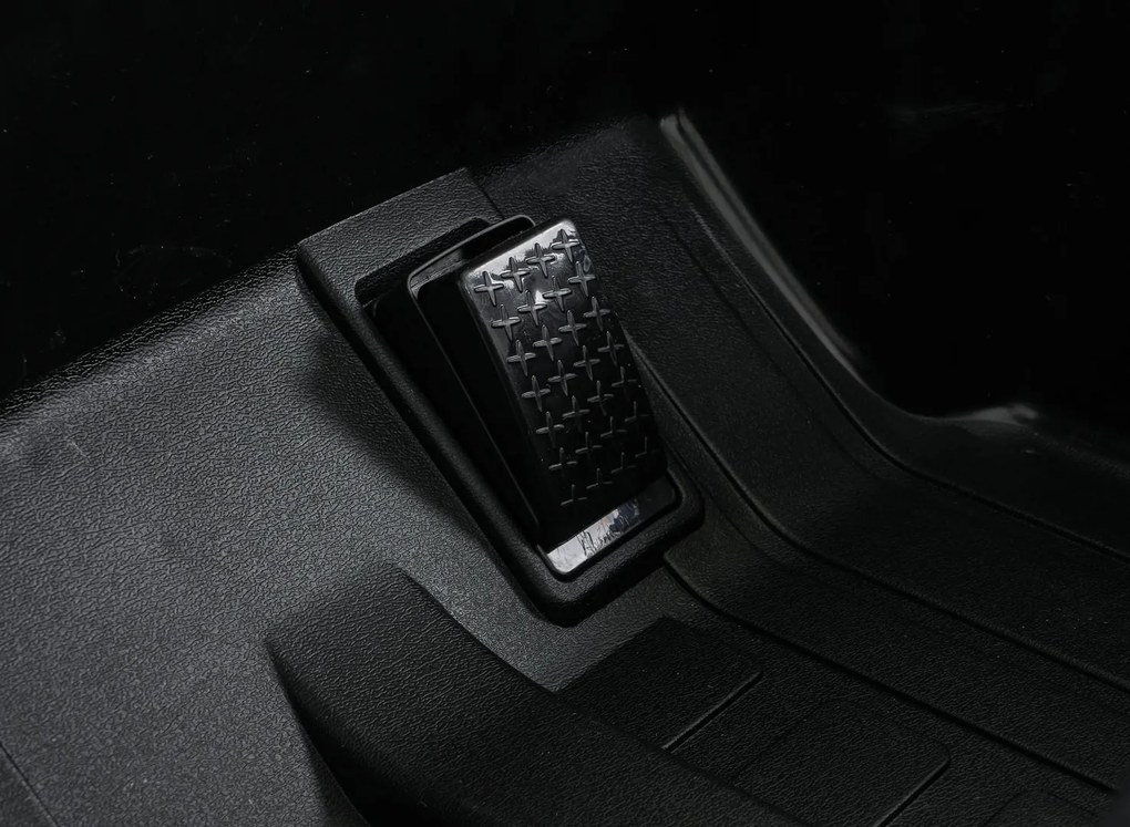 Ramiz Toyota Land Cruiser PRADO Čierna