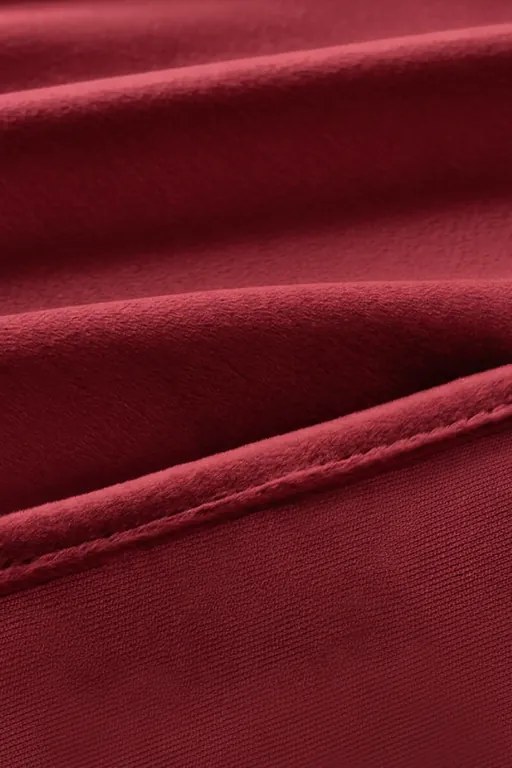 Velúrový záves SOFT VELVET červený na riasiacu pásku Rozmer: 140x300 cm