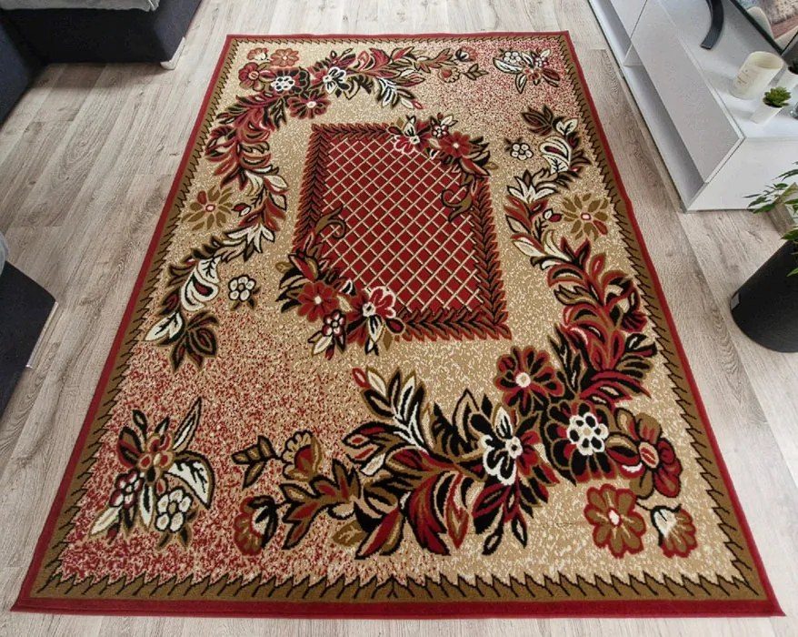 HU Béžovo-červený  koberec Shiraz Bcf Mriezka-Bordo Rozmer: 120x170 cm