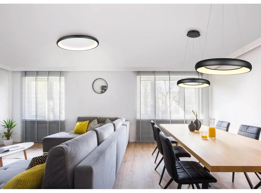 Matne čierne LED stmievateľné závesné svietidlo s kovovým tienidlom ø 62 cm Cardona – Trio