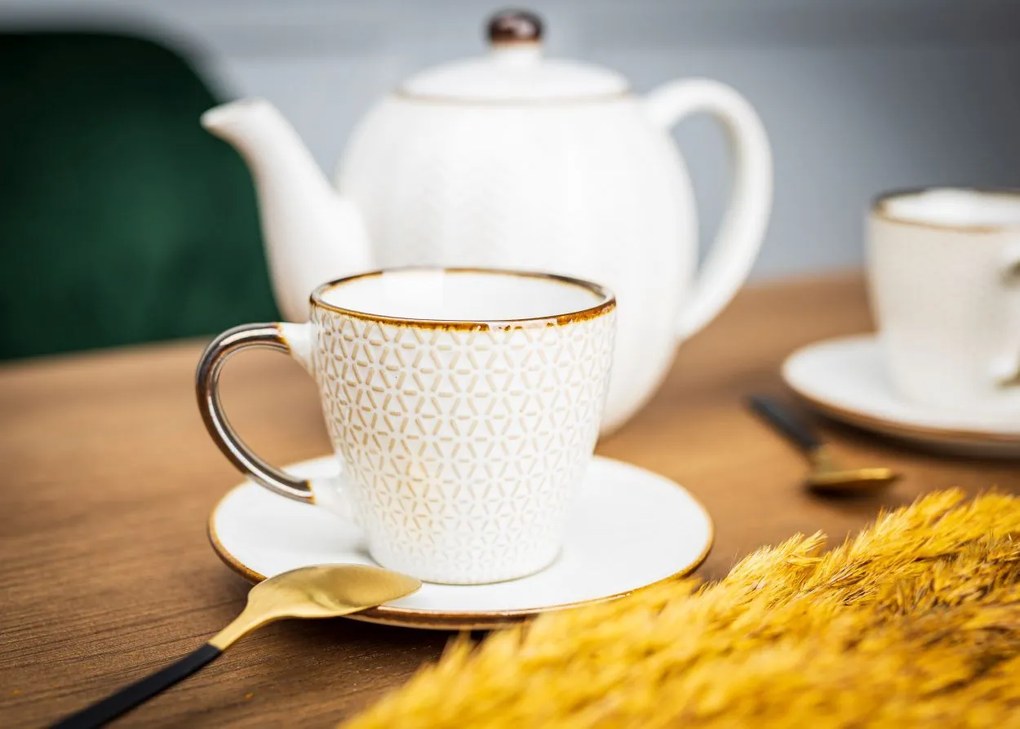 Keramická šálka s podšálkou Queen1 210 ml