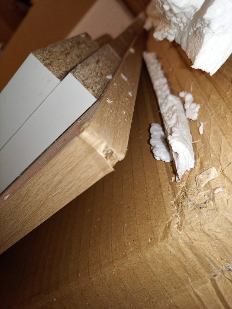 AKCIA Biely jedálenský stôl s doskou v dekore dub sonoma MADO 120x80 II. akosť