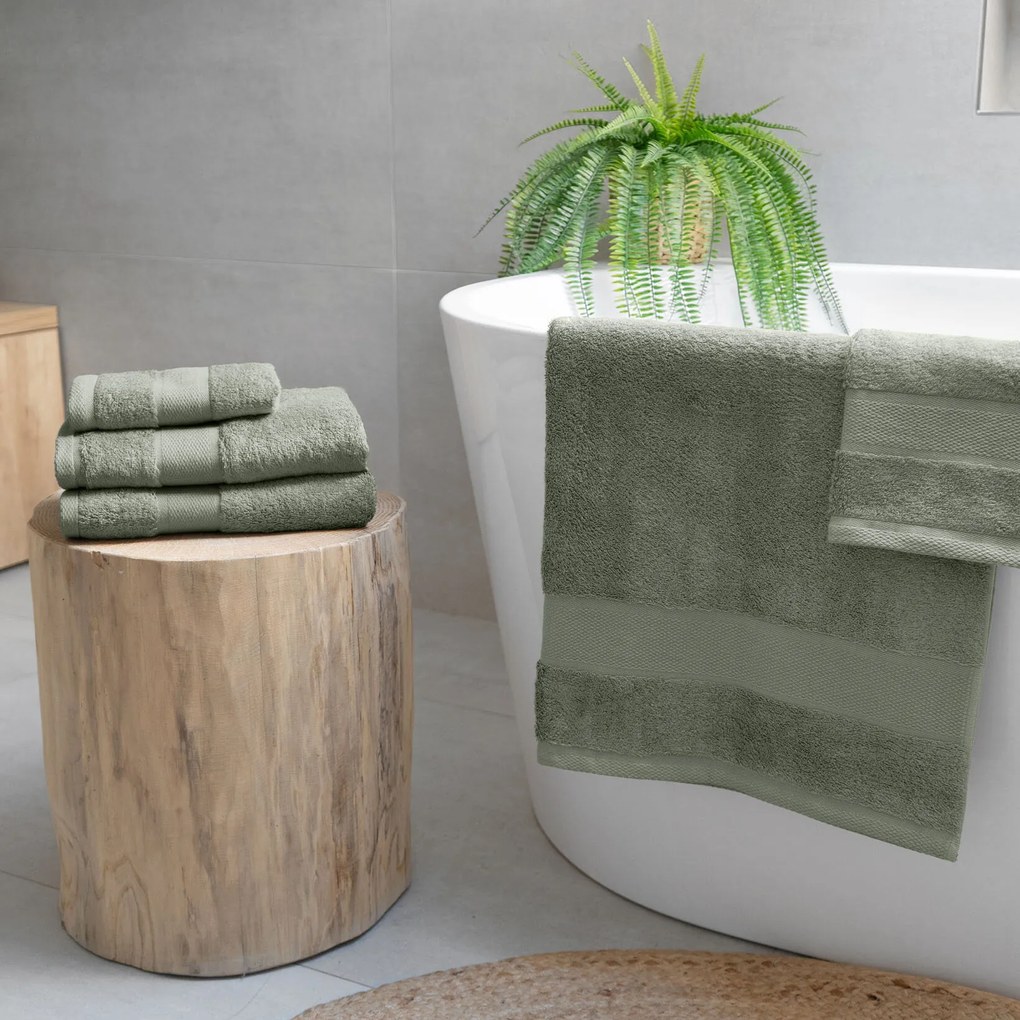 Goldea bambusový uterák/osuška - šalviovo zelený 30 x 50 cm