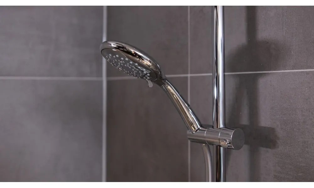 Úsporná chrómovaná sprchová hlavica Wenko Automatic, ø 11 cm