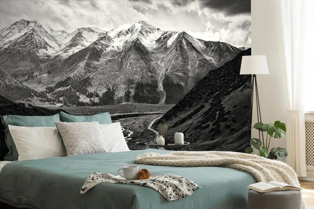 Fototapeta horská panoráma v čiernobielom - 150x100