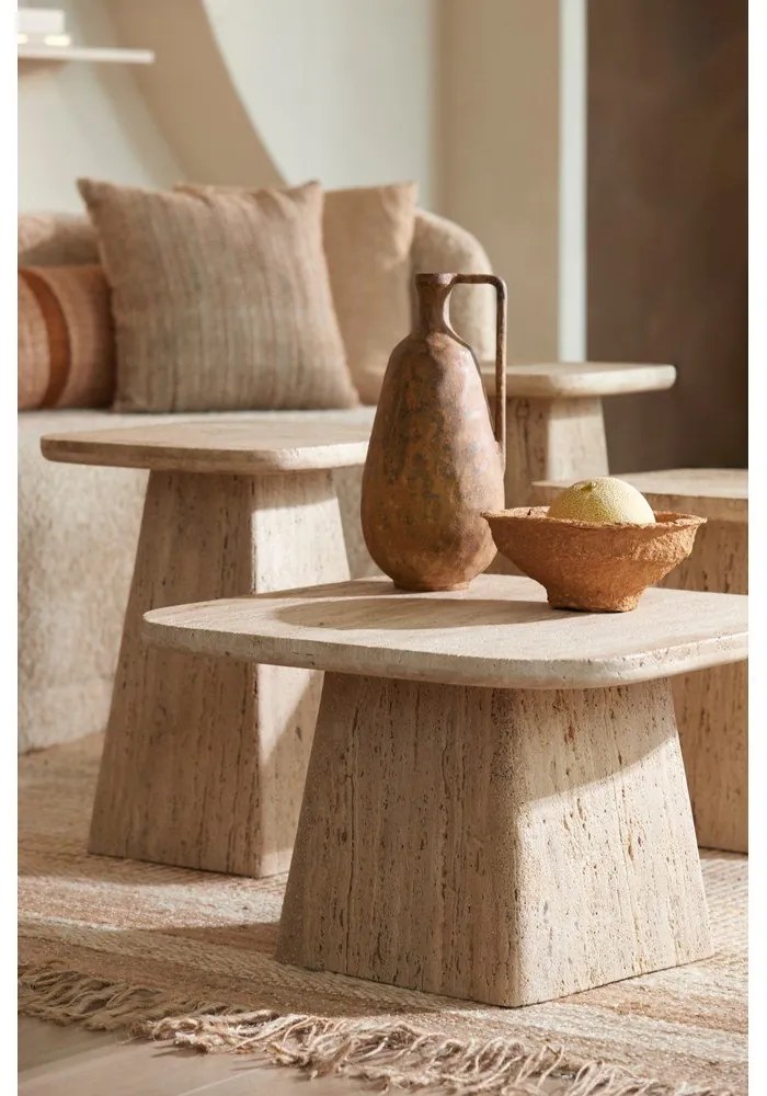 Béžový konferenčný stolík s doskou z kameňa 60x60 cm Kepami – Light &amp; Living