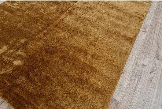 Huňatý zlatý koberec Plush Deluxe – vysoký vlas 30 mm Rozmer: 60x100 cm