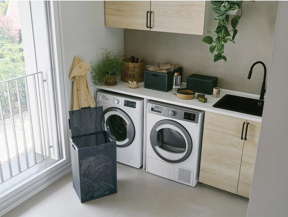 Tmavosivý kôš na bielizeň z recyklovaného plastu 60 l Kaya – Curver
