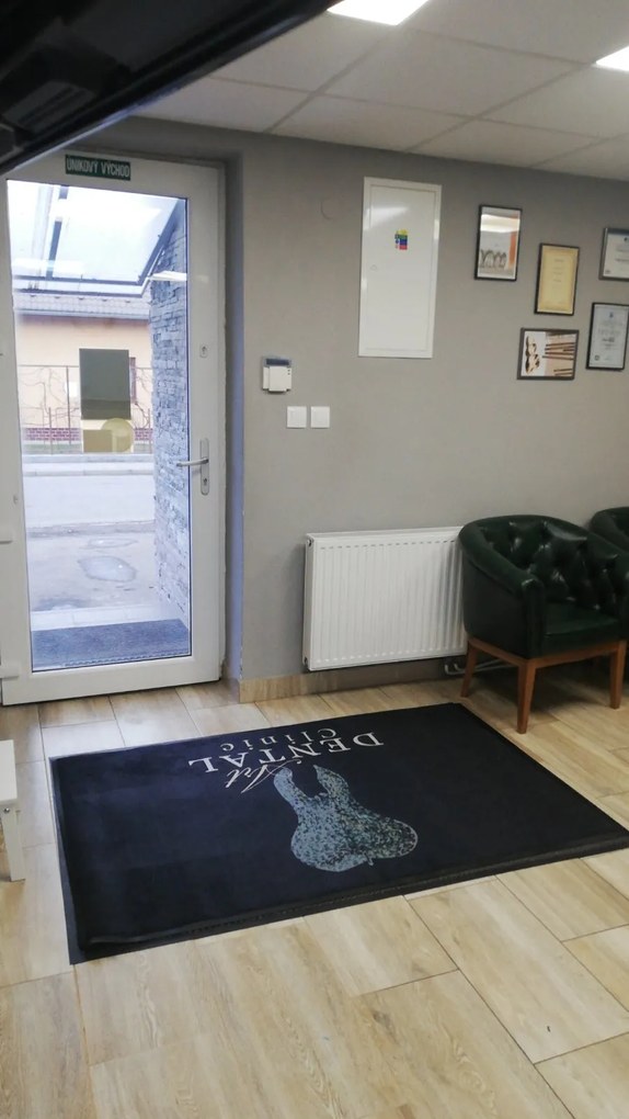 GDmats koberce Rohožka s vlastnou potlačou (logom) na mieru MK415 Velour - 85x115 cm