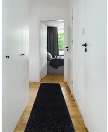 Koberec / behúň SOFFI čierny