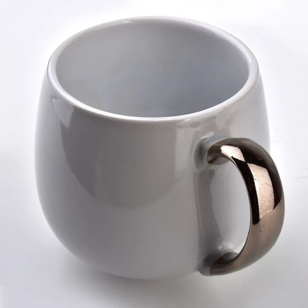 Hrnček Cal 390 ml sivý
