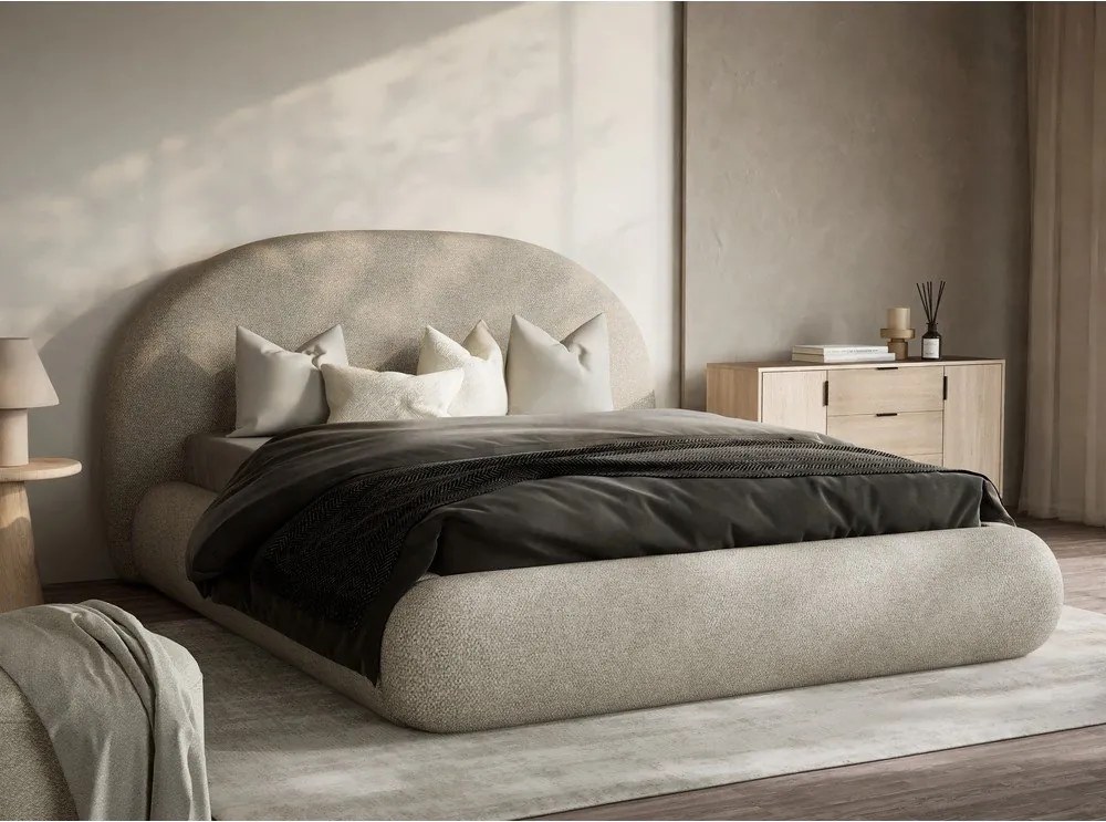 Béžová čalúnená dvojlôžková posteľ s úložným priestorom s roštom 160x200 cm Maumere – Maison de Rêve