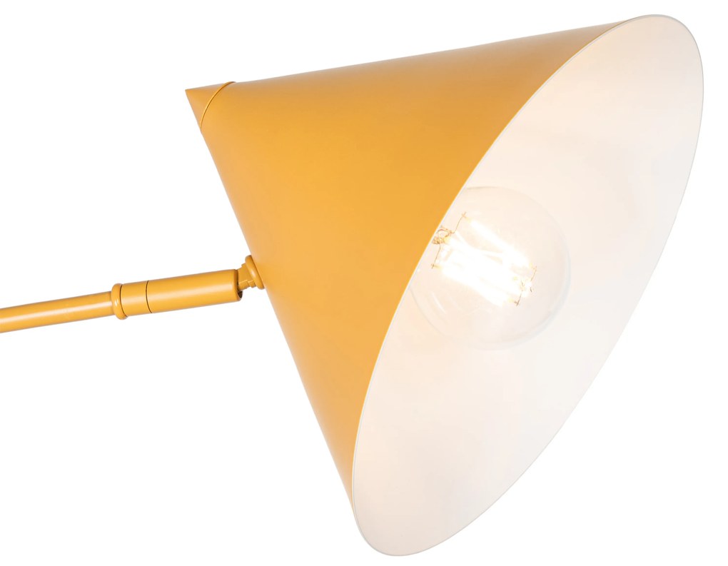 Dizajnová nástenná lampa žltá nastaviteľná - Triangolo