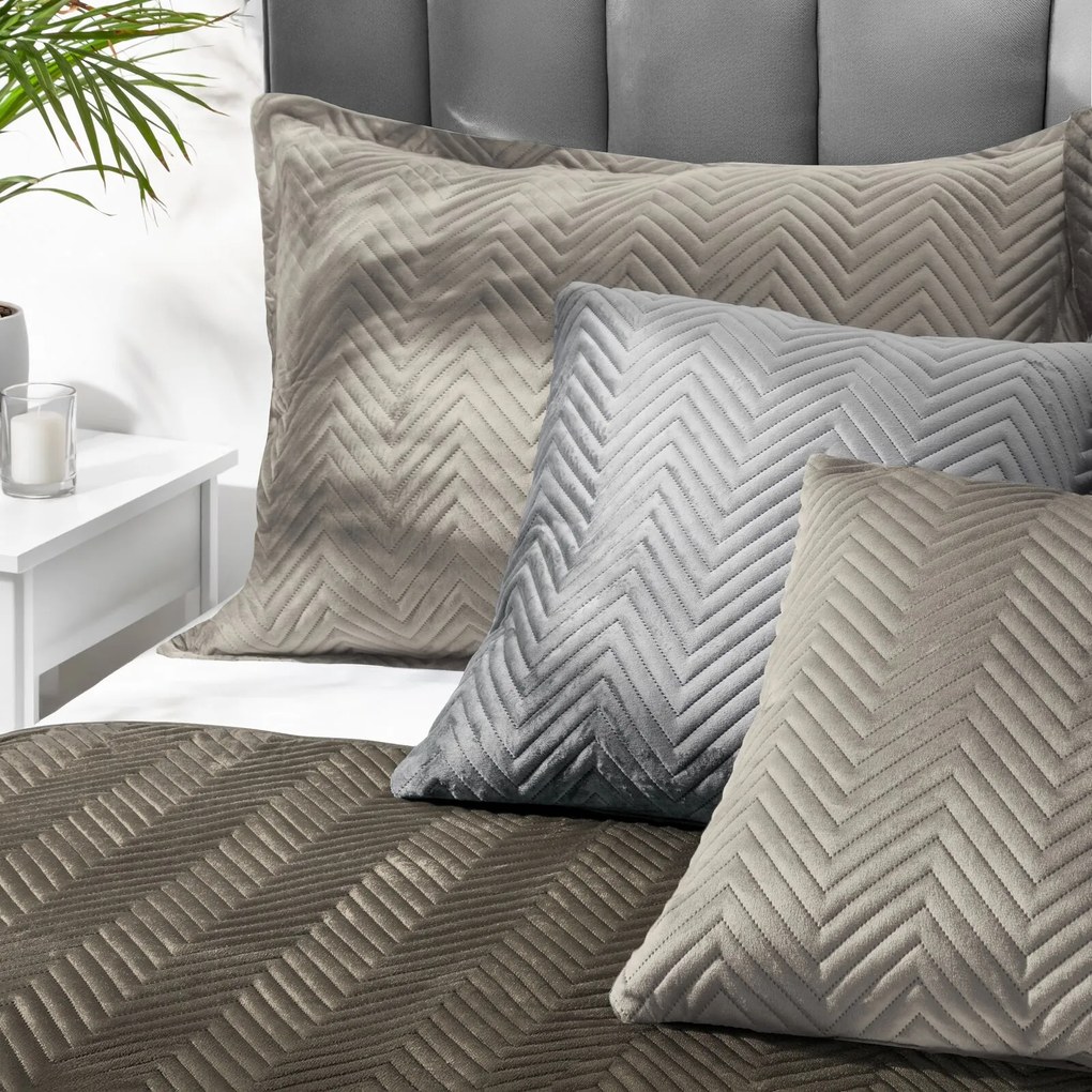 DEKORAČNÁ OBLIEČKA NA VANKÚŠ SOFIA 50X70 CM BÉŽOVÁ