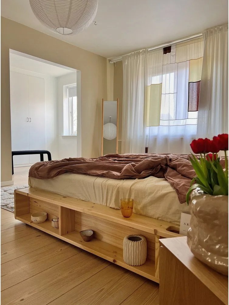 Dvojlôžková posteľ z borovicového dreva s roštom 140x200 cm Ziggy – Karup Design