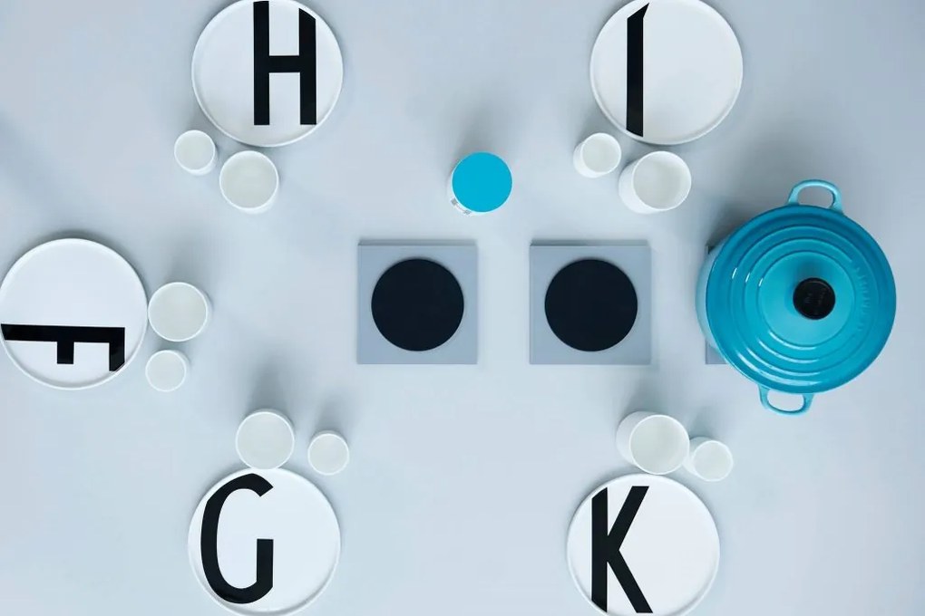 DESIGN LETTERS Porcelánový tanier Letters 20 cm W