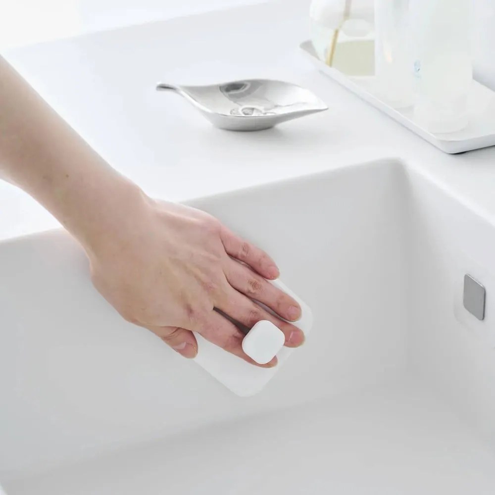 Silikónová hubka na riad Tower – YAMAZAKI