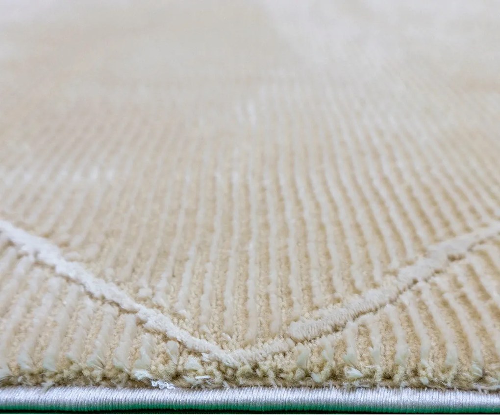 BE Koberec Zurich 1903 YELLOW – žltý obdĺžnikový Rozmer: 140x190 cm