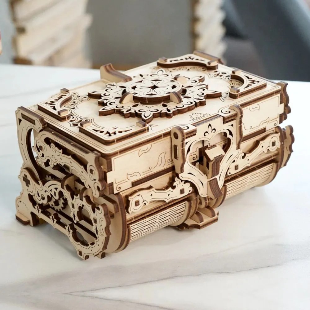 Ugears 3D puzzle Antique Box 185 ks