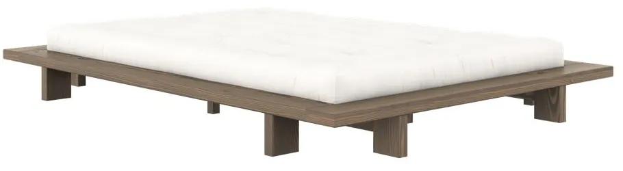 Hnedá dvojlôžková posteľ z borovicového dreva s roštom 180x200 cm Japan – Karup Design