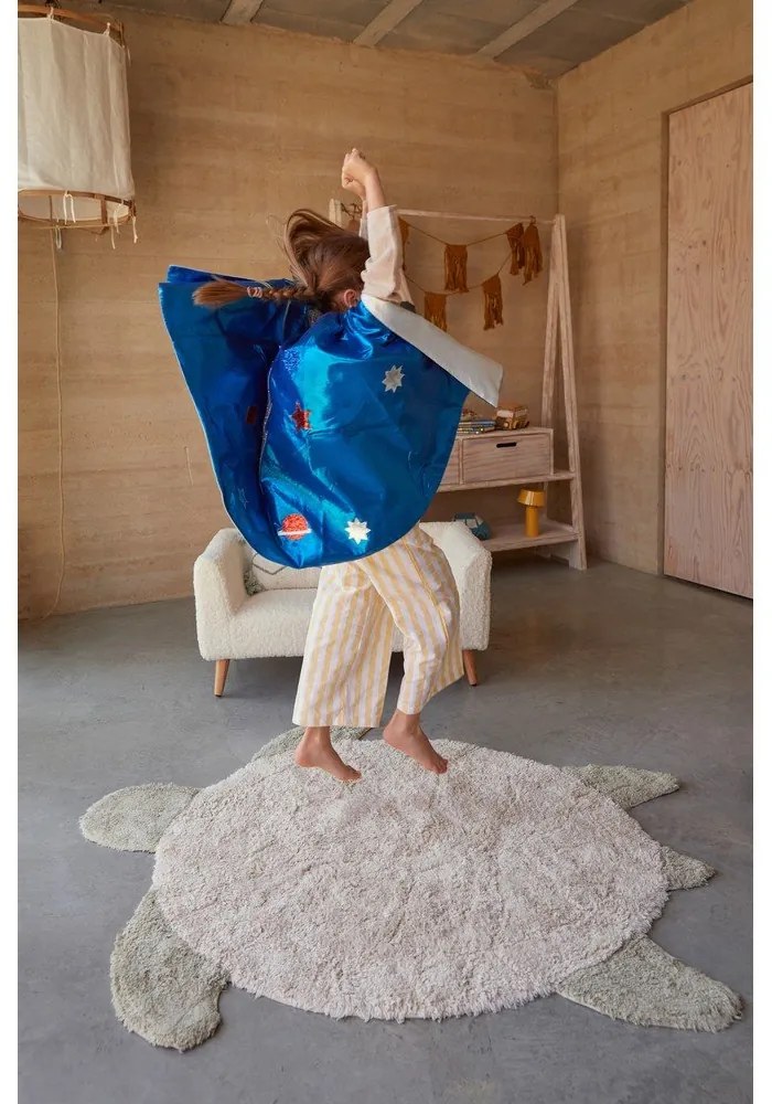 Béžový prateľný ručne tkaný bavlnený detský koberec 110x130 cm Sea Turtle – Lorena Canals