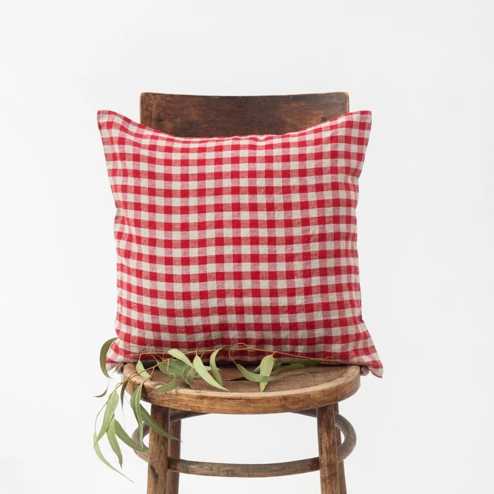 Ľanová obliečka na vankúš 50x50 cm Red Gingham – Linen Tales