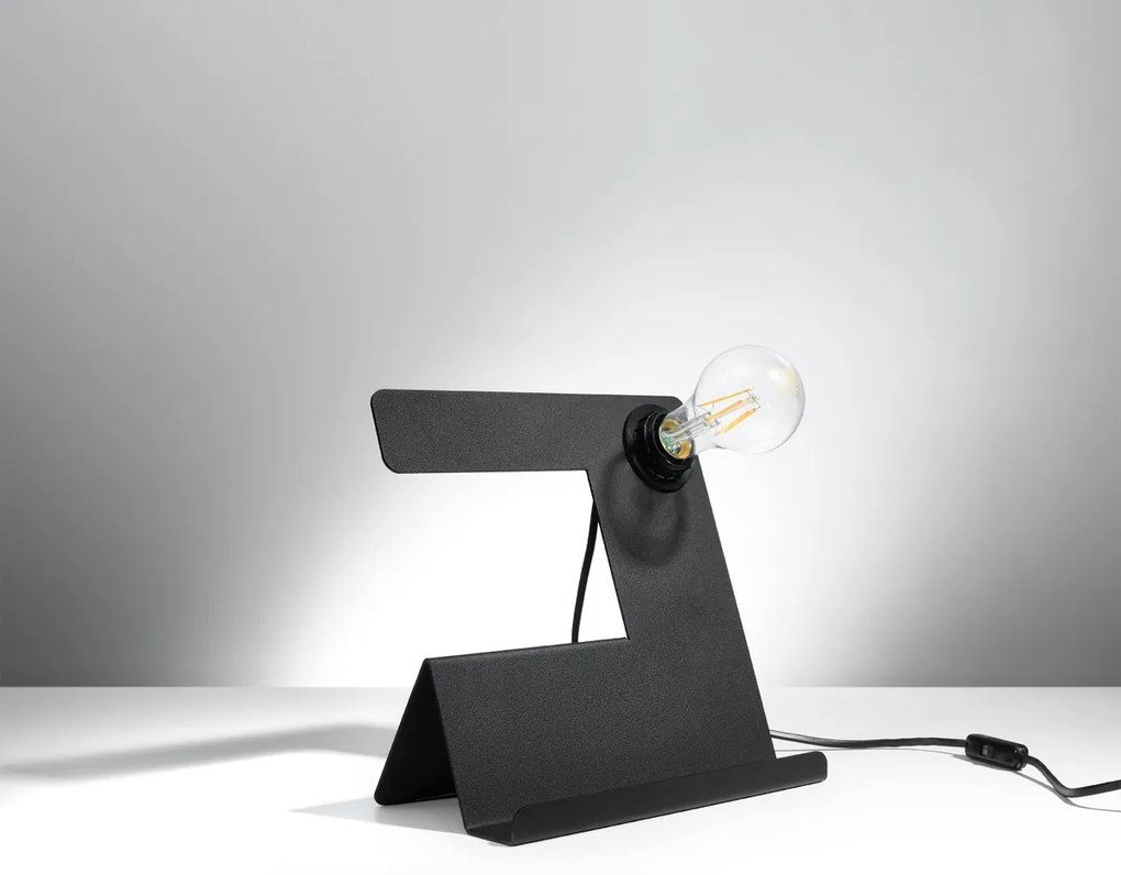 Stolná lampa Incline, čierne telo svietidla