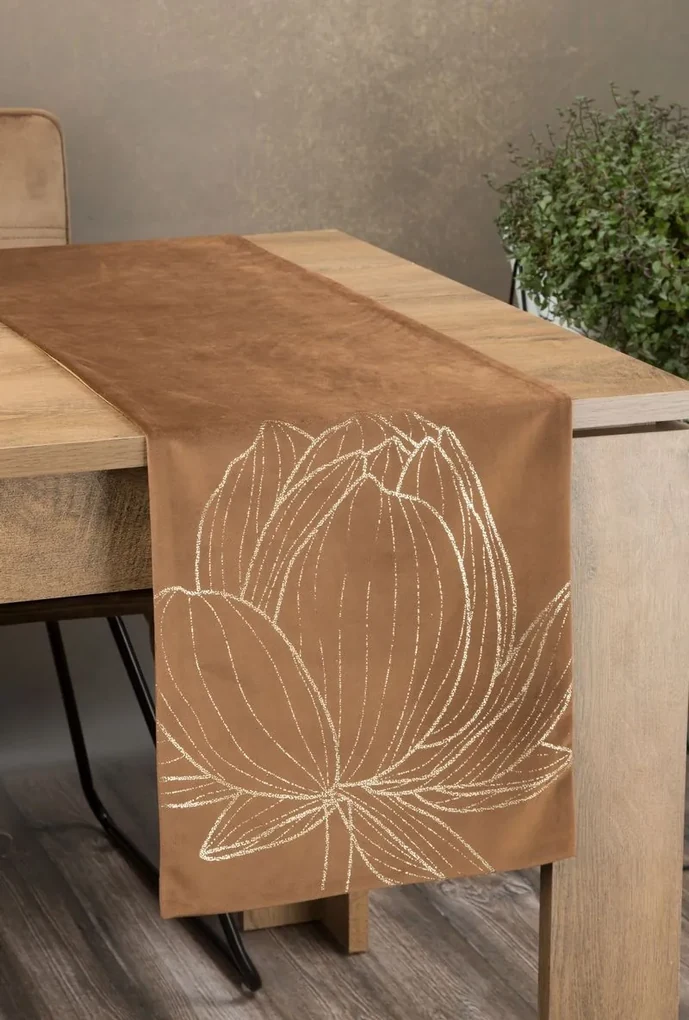 Dekorstudio Elegantný zamatový behúň na stôl BLINK 12 hnedý Rozmer behúňa (šírka x dĺžka): 35x220cm