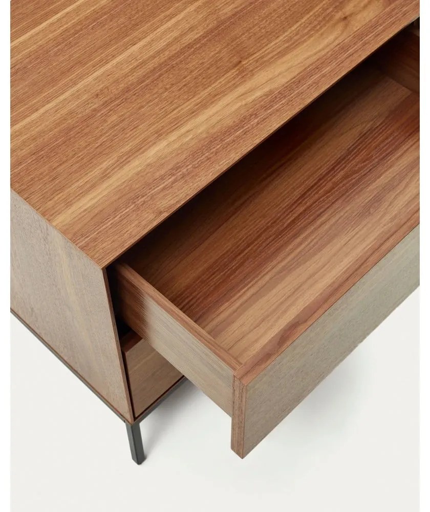 Nočný stolík v dekore orecha v prírodnej farbe Vedrana – Kave Home