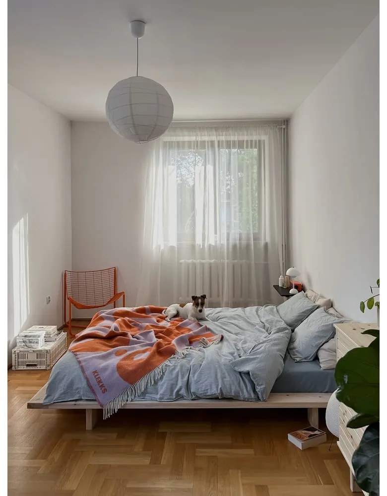 Dvojlôžková posteľ z borovicového dreva s roštom 140x200 cm Japan – Karup Design