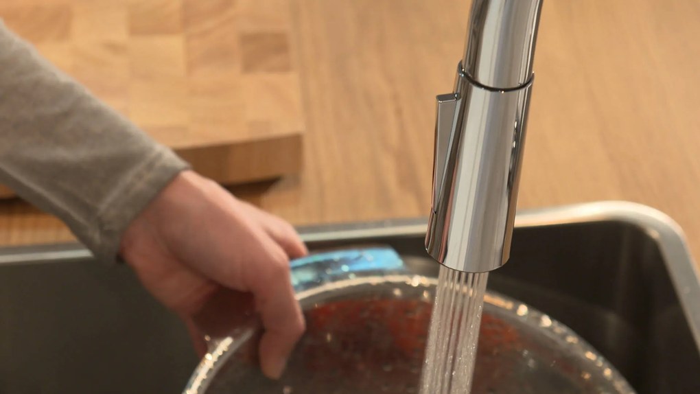 Hansgrohe Talis M51, páková drezová batéria 200 s vyťahovacou spŕškou, chrómová, HAN-72813000